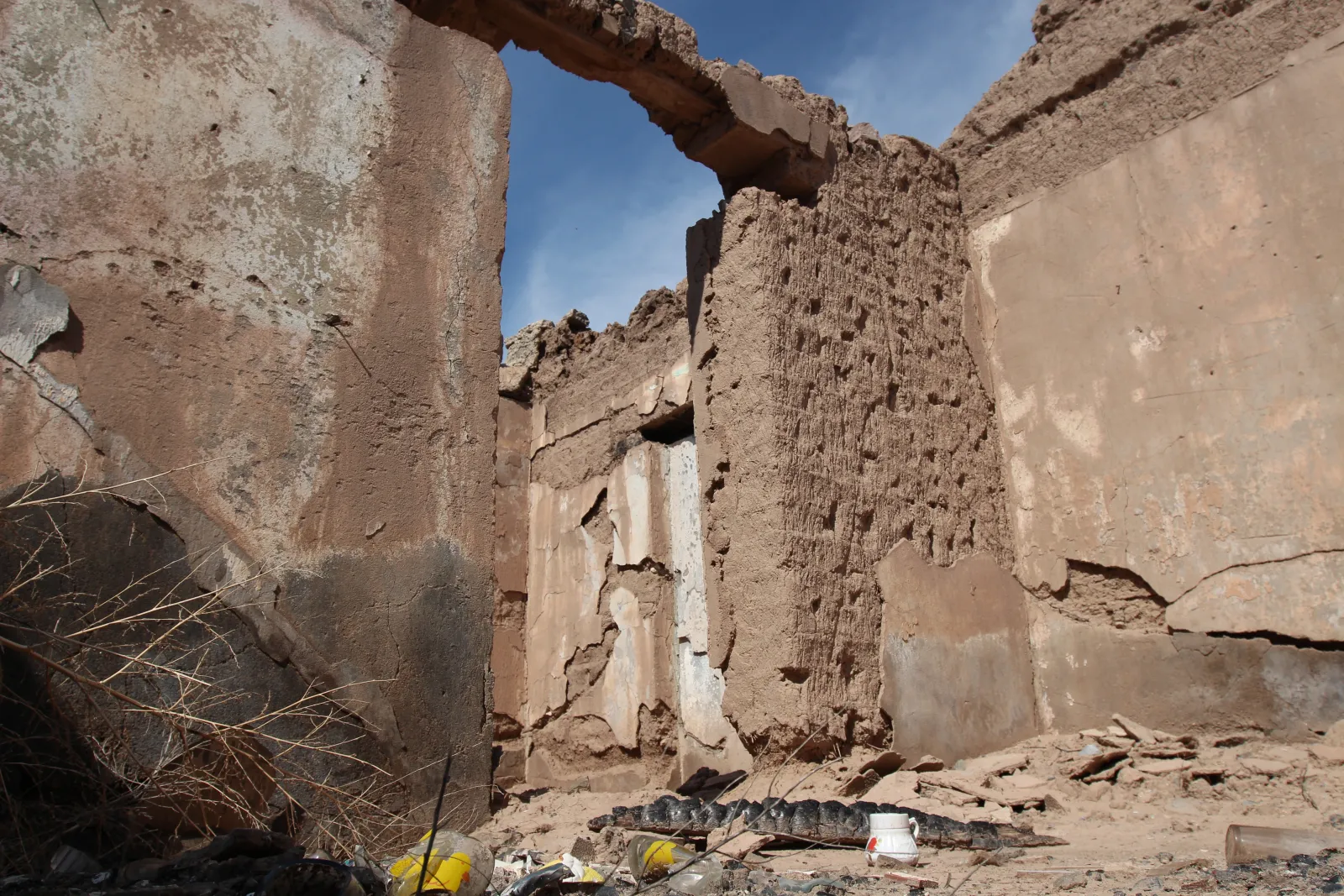 A burned home in Guadalupe, Chihuahua. A burned home in Guadalupe, Chihuahua. Residents in the Valle de Juárez living in towns that lie in the path of energy infrastructure development such as pipelines and new highways have been targets of arson, intimidation and murder. (photo:Lorne Matalon)