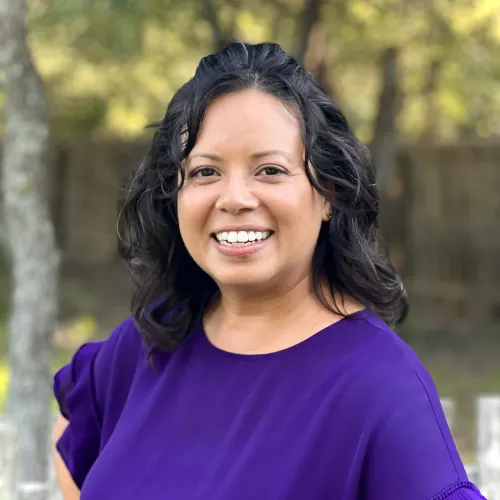 Portrait of Lisa Hernandez