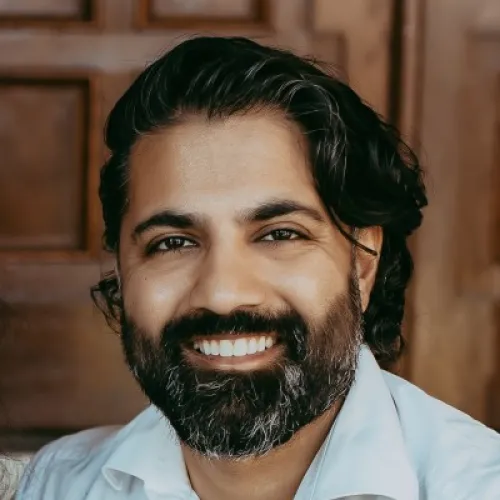 Sekhon_Prab Headshot