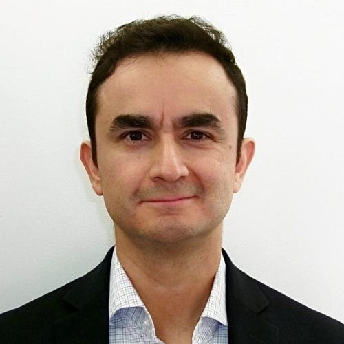 Carlos Guzman Headshot