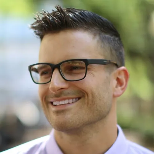 Joshua Rhodes headshot